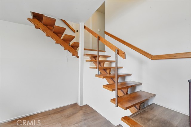 Detail Gallery Image 21 of 31 For 1320 23rd St, Manhattan Beach,  CA 90266 - 3 Beds | 2 Baths