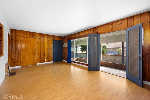 Image 33 of 70 For 6117 Loma Avenue