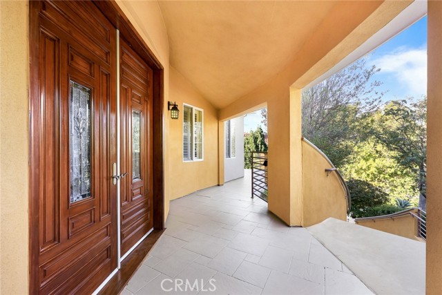 838 Braewood Court, South Pasadena CA: https://media.crmls.org/medias/5d96dc29-40f7-4058-abab-5aa8862177ec.jpg