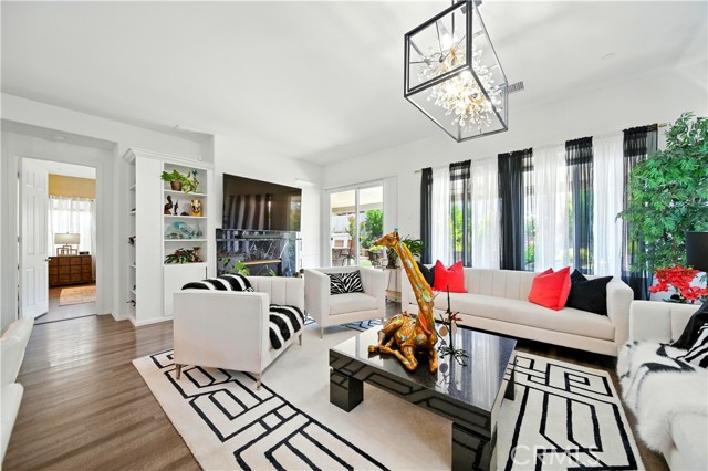 345 Lucinda Terrace, Beaumont CA: https://media.crmls.org/medias/5d96de80-48cd-4e5a-ae25-b46f78a650d8.jpg