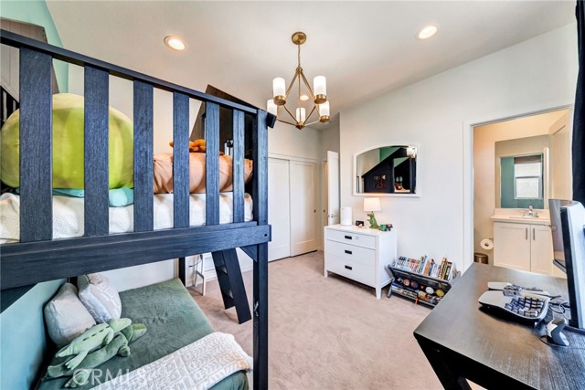 114 Epic, Irvine CA: https://media.crmls.org/medias/5d96ea7c-0661-40c3-96af-c10c411d6c7b.jpg