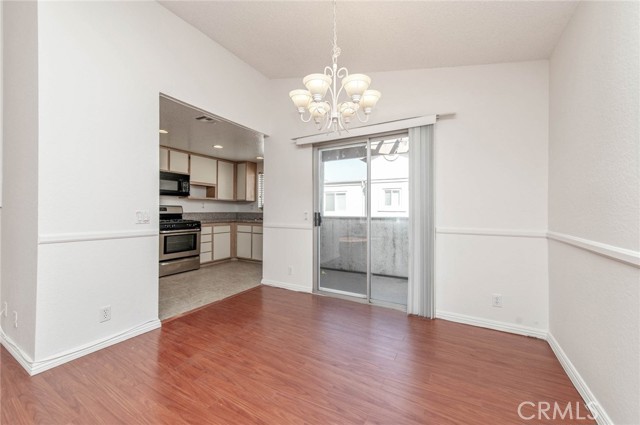 Detail Gallery Image 8 of 20 For 24320 Sylvan Glen Rd #E,  Diamond Bar,  CA 91765 - 2 Beds | 2 Baths