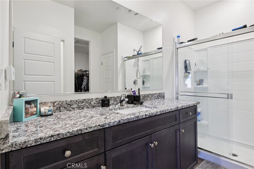 MLS #IV25213472 image #11