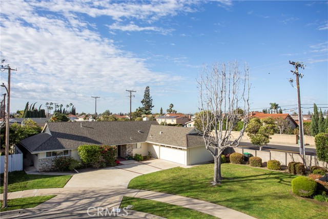 Detail Gallery Image 6 of 32 For 2506 E Roberta Dr, Orange,  CA 92869 - 3 Beds | 2 Baths