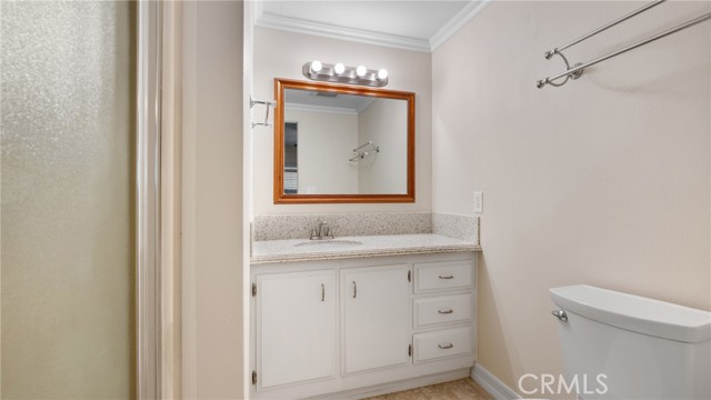 1422 Rainbrook Way, Corona CA: https://media.crmls.org/medias/5d97cb96-0890-4cf2-b6a6-705dfaebe383.jpg