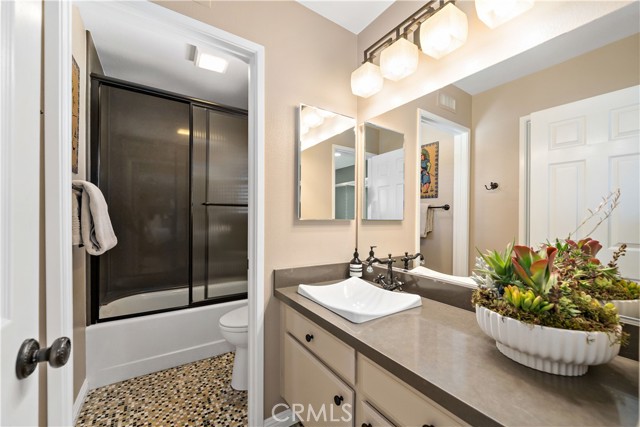32070 Corte Bonilio, Temecula CA: https://media.crmls.org/medias/5d981f38-3db5-4d6c-a00e-eb5cd11646ac.jpg