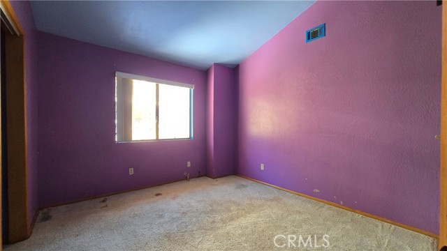 Detail Gallery Image 9 of 19 For 23840 Zuger, Crestline,  CA 92325 - 3 Beds | 2/1 Baths