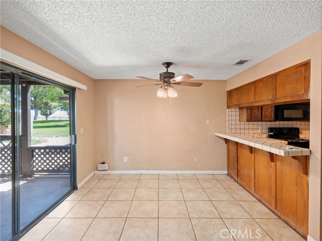 Detail Gallery Image 17 of 68 For 14736 Chaparral Ln #12,  Helendale,  CA 92342 - 3 Beds | 2/1 Baths