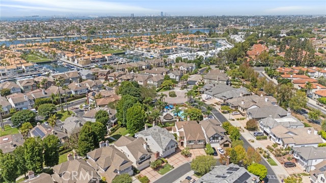 Detail Gallery Image 41 of 47 For 6128 Avalon Ct, Long Beach,  CA 90803 - 4 Beds | 3 Baths