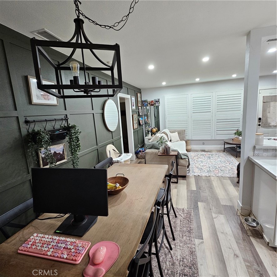 https://media.crmls.org/medias/5d9a3950-3740-4dca-bff2-6ef499747b41.jpg?preset=X-Large
