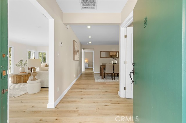 Detail Gallery Image 12 of 42 For 301 W Malvern Ave, Fullerton,  CA 92832 - 3 Beds | 3 Baths