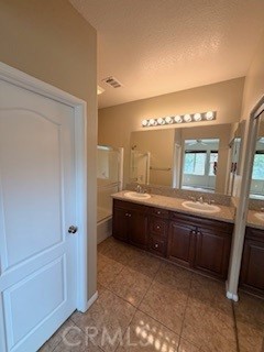 https://media.crmls.org/medias/5d9a6362-1488-4bef-aaac-02bbfb2ede08.jpg?preset=X-Large