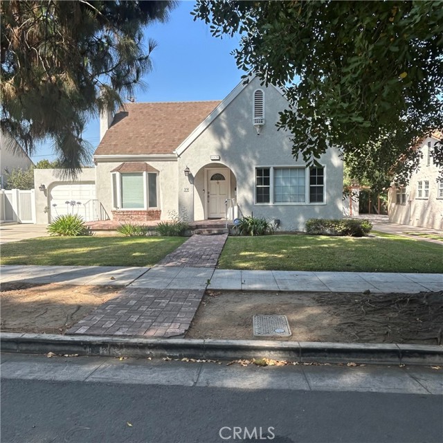 Detail Gallery Image 1 of 5 For 39 N Buena Vista St, Redlands,  CA 92373 - 2 Beds | 2 Baths