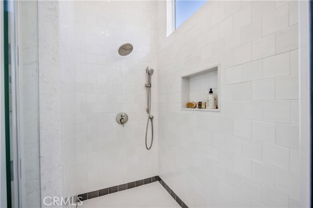 Detail Gallery Image 26 of 47 For 2619 Huntington Ln #B,  Redondo Beach,  CA 90278 - 4 Beds | 3/1 Baths