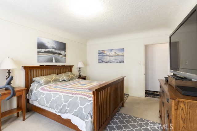 132 St Joseph Avenue, Long Beach CA: https://media.crmls.org/medias/5d9b8745-012b-4d0e-9445-d0e9553e45bc.jpg