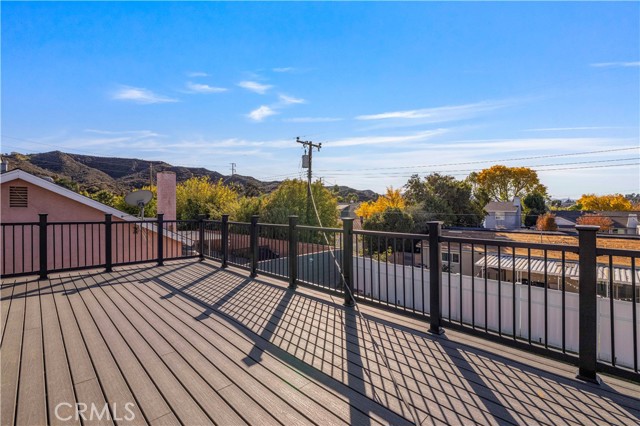 Detail Gallery Image 35 of 47 For 27933 Honeycomb Dr, Saugus,  CA 91350 - 4 Beds | 2/1 Baths