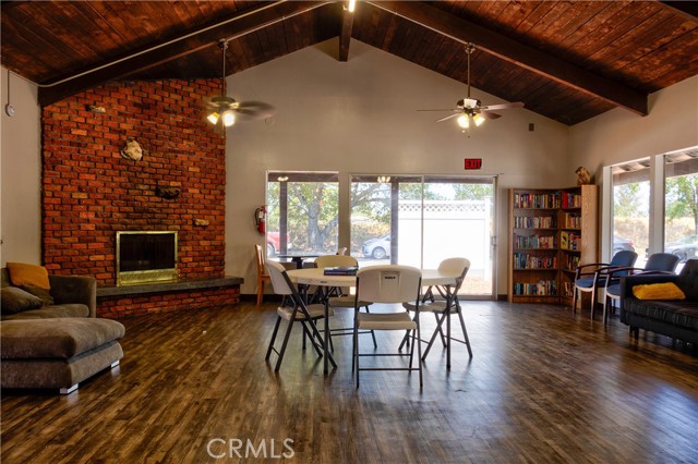 5250 Whispering Creek Drive, Santa Rosa CA: https://media.crmls.org/medias/5d9c14ac-84d6-41a8-8c70-61bb30e3687f.jpg