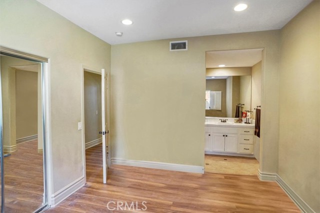 Detail Gallery Image 18 of 42 For 15355 Michael Crest, Canyon Country,  CA 91387 - 5 Beds | 3/1 Baths