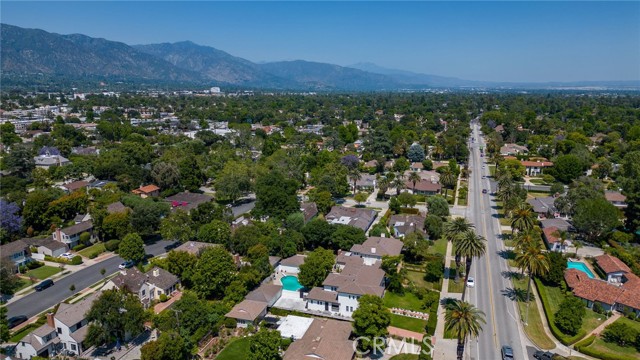 2245 E California Boulevard, San Marino CA: https://media.crmls.org/medias/5d9ca00c-b850-4603-8c31-7789578bb561.jpg