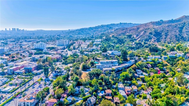 Detail Gallery Image 41 of 51 For 1940 N Highland Ave #66,  Los Angeles,  CA 90068 - 2 Beds | 2 Baths