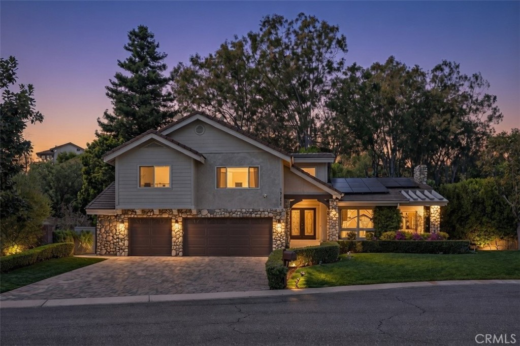 27215 Stagewood Court
