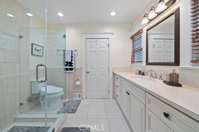 268 S Norton Avenue, Los Angeles CA: https://media.crmls.org/medias/5d9e212c-f821-41b3-b455-c621998e4e71.jpg