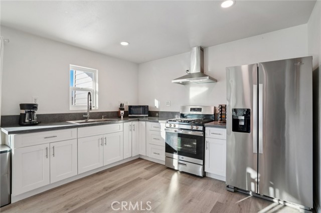 Detail Gallery Image 11 of 63 For 56676 Sunset Dr, Yucca Valley,  CA 92284 - 4 Beds | 2/1 Baths