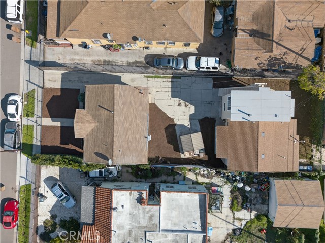 Detail Gallery Image 8 of 38 For 1300 W 90th St, Los Angeles,  CA 90044 - 6 Beds | 3 Baths