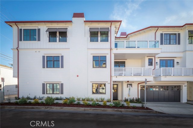 308 3rd Street, Manhattan Beach, California 90266, 4 Bedrooms Bedrooms, ,3 BathroomsBathrooms,Residential,Sold,3rd,SB17271989