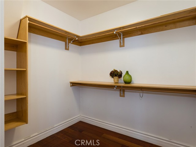 229 N Juanita Avenue, Redondo Beach CA: https://media.crmls.org/medias/5d9f5078-f4be-43ab-9427-901eb49baa85.jpg