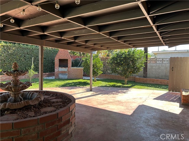 Detail Gallery Image 33 of 35 For 3681 Chateau Ct, Riverside,  CA 92505 - 3 Beds | 2 Baths