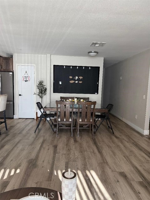 Detail Gallery Image 4 of 32 For 10258 Jersey, Santa Fe Springs,  CA 90670 - 3 Beds | 2 Baths