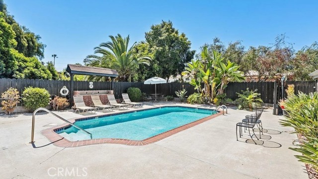 Photo #4: OC24181301 Listing 