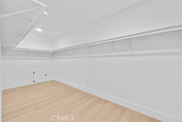 Image 38 of 45 For 2902 Winfield