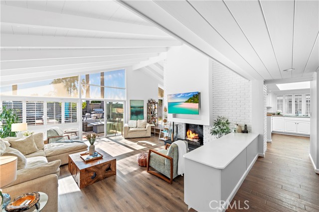 Detail Gallery Image 5 of 28 For 1831 Seadrift Dr, Corona Del Mar,  CA 92625 - 5 Beds | 4 Baths