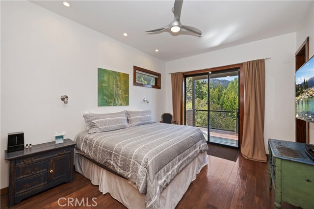 43669 Ridge Crest, Big Bear Lake, CA 92315