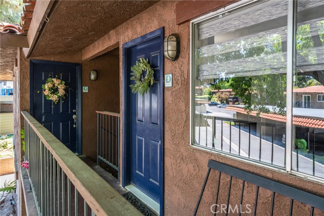 Detail Gallery Image 3 of 27 For 1456 Chalgrove Dr #D,  Corona,  CA 92882 - 2 Beds | 1 Baths