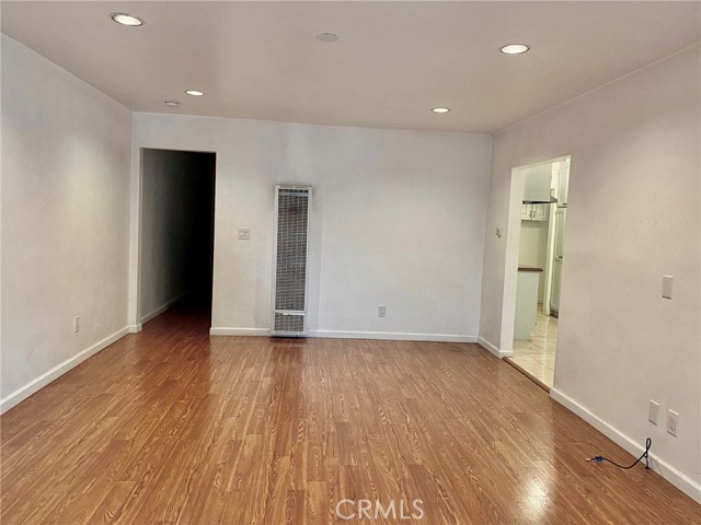 1202 East Acacia Avenue photo 2