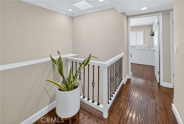 Detail Gallery Image 22 of 46 For 5240 Yarmouth #4,  Encino,  CA 91316 - 3 Beds | 3 Baths