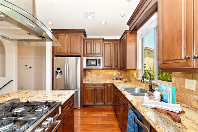 2409 Rockefeller Lane, Redondo Beach, California 90278, 4 Bedrooms Bedrooms, ,3 BathroomsBathrooms,Residential,Sold,Rockefeller,SB23118431