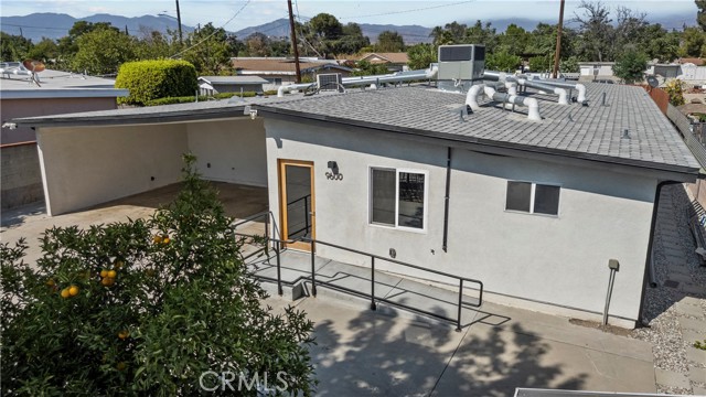 Detail Gallery Image 2 of 44 For 9600 Amboy Ave, Pacoima,  CA 91331 - 7 Beds | 6 Baths