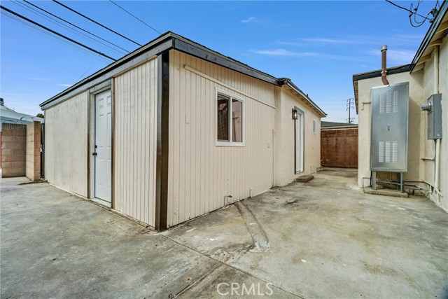 Detail Gallery Image 38 of 50 For 2941 Adriatic Ave, Long Beach,  CA 90810 - 3 Beds | 2 Baths