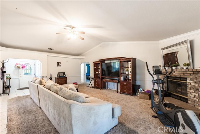 Detail Gallery Image 6 of 49 For 26898 Avenue 18 1/4, Madera,  CA 93638 - 5 Beds | 3 Baths