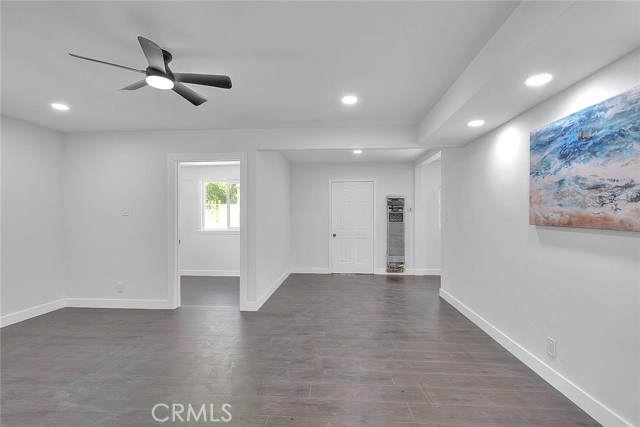 2112 California Avenue, Duarte CA: https://media.crmls.org/medias/5da621c3-8ff3-4738-8eee-fe34eddca94a.jpg