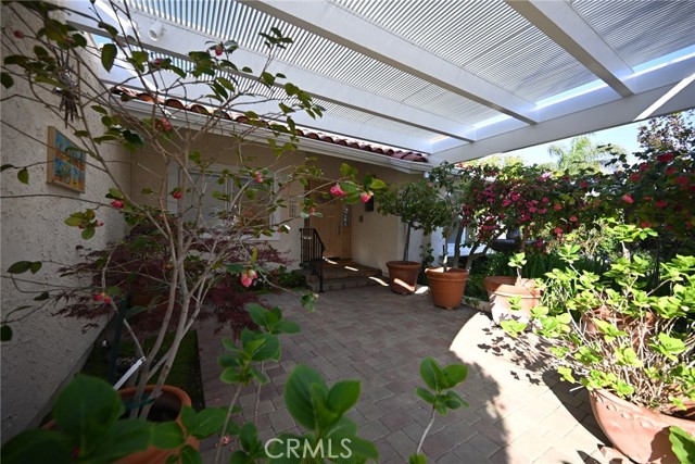 1461 Flinton Court, Westlake Village CA: https://media.crmls.org/medias/5da6ae2b-b2d7-4dad-8910-21ea8d462870.jpg
