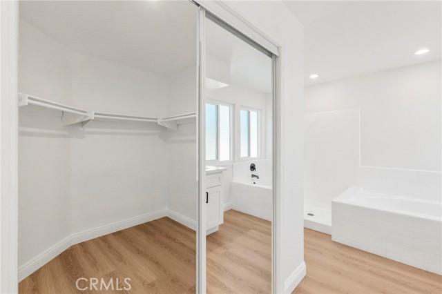 Image 31 of 51 For 40156 Starling Street