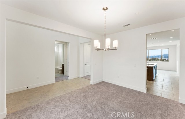 Detail Gallery Image 15 of 36 For 4083 Madonna Cir, Lake Elsinore,  CA 92530 - 6 Beds | 5 Baths