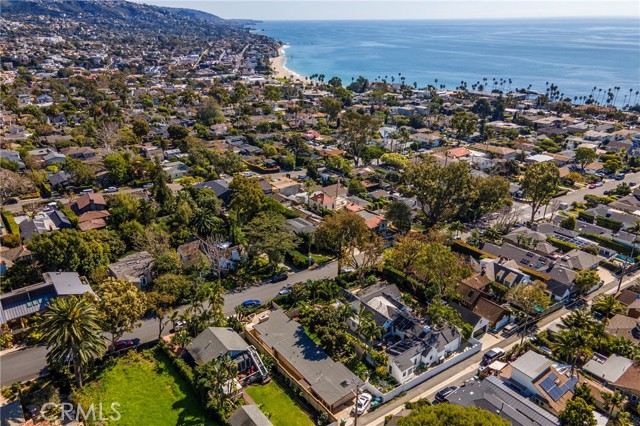 464 LOCUST, Laguna Beach CA: https://media.crmls.org/medias/5da73814-f286-4347-be8e-a1dc77d2efdc.jpg