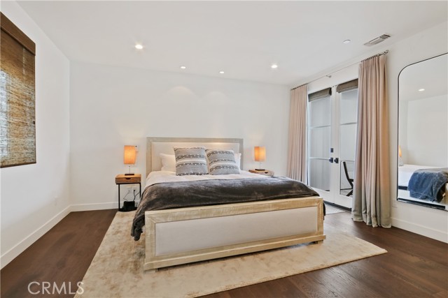 2215 Bayview Drive, Manhattan Beach, California 90266, 4 Bedrooms Bedrooms, ,3 BathroomsBathrooms,Residential,Sold,Bayview,SB21154345