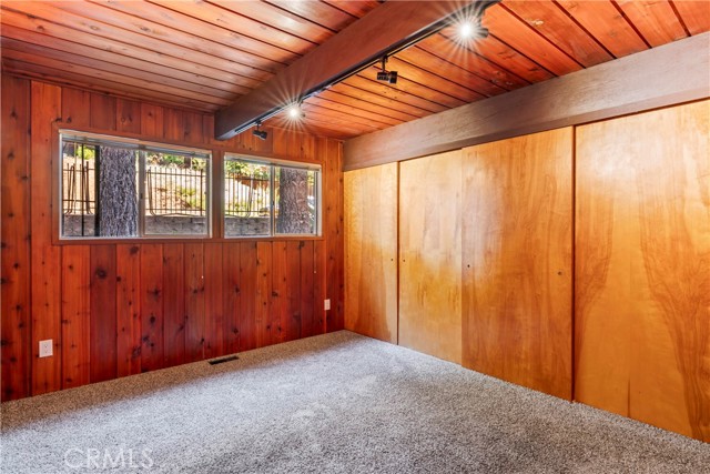 Detail Gallery Image 17 of 47 For 31115 Valley Oak Dr, Running Springs,  CA 92382 - 4 Beds | 2/1 Baths